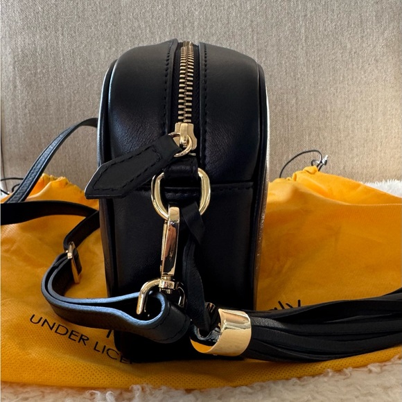 (SOLD) Valentino Mia Leather Crossbody - Picture 3 of 7